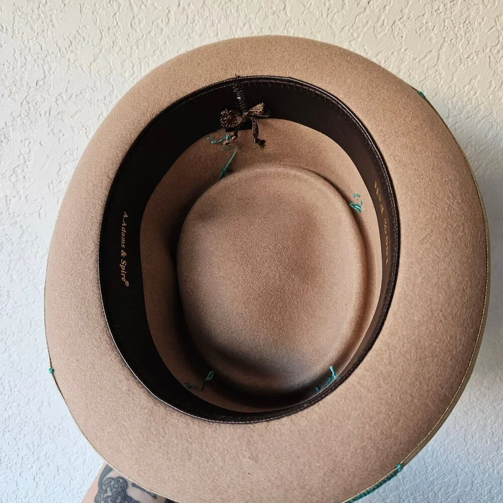 Vintage Tan A. Adams & Spire Hat with OOAK Hand Embroidery Bees Bugs L 7 1/2 - Picture 6 of 9